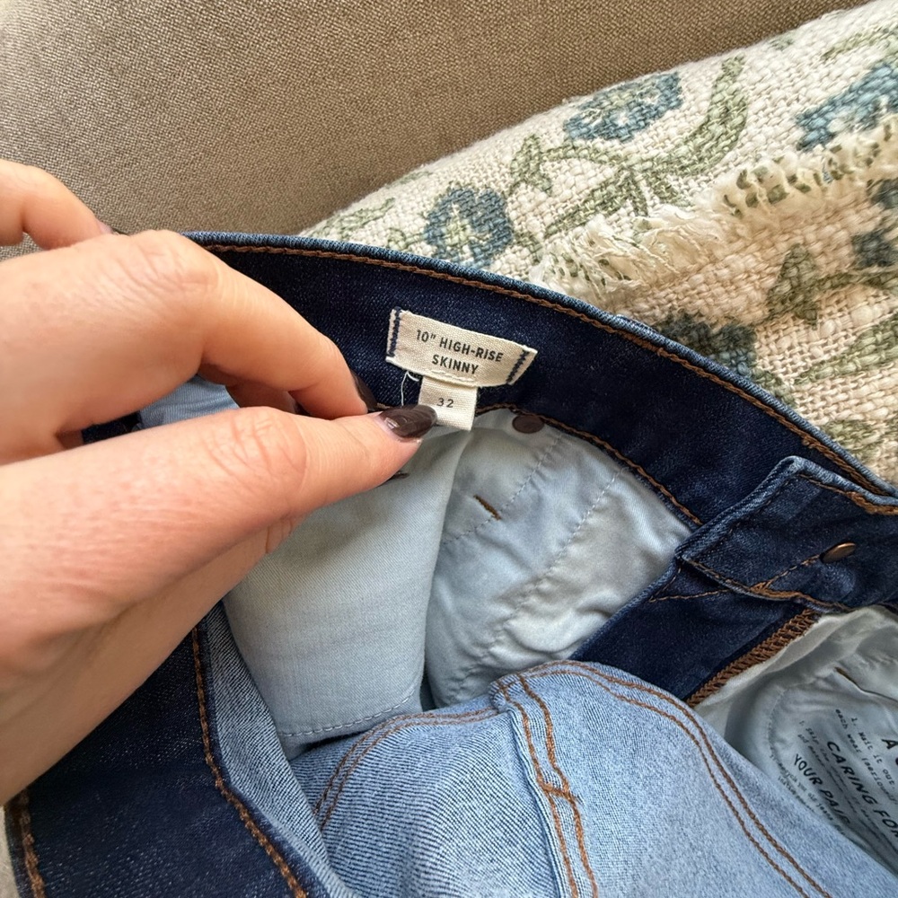 Madewell Skinny Blue Jeans with Timeless Indigo Finish - Picture 5 of 5